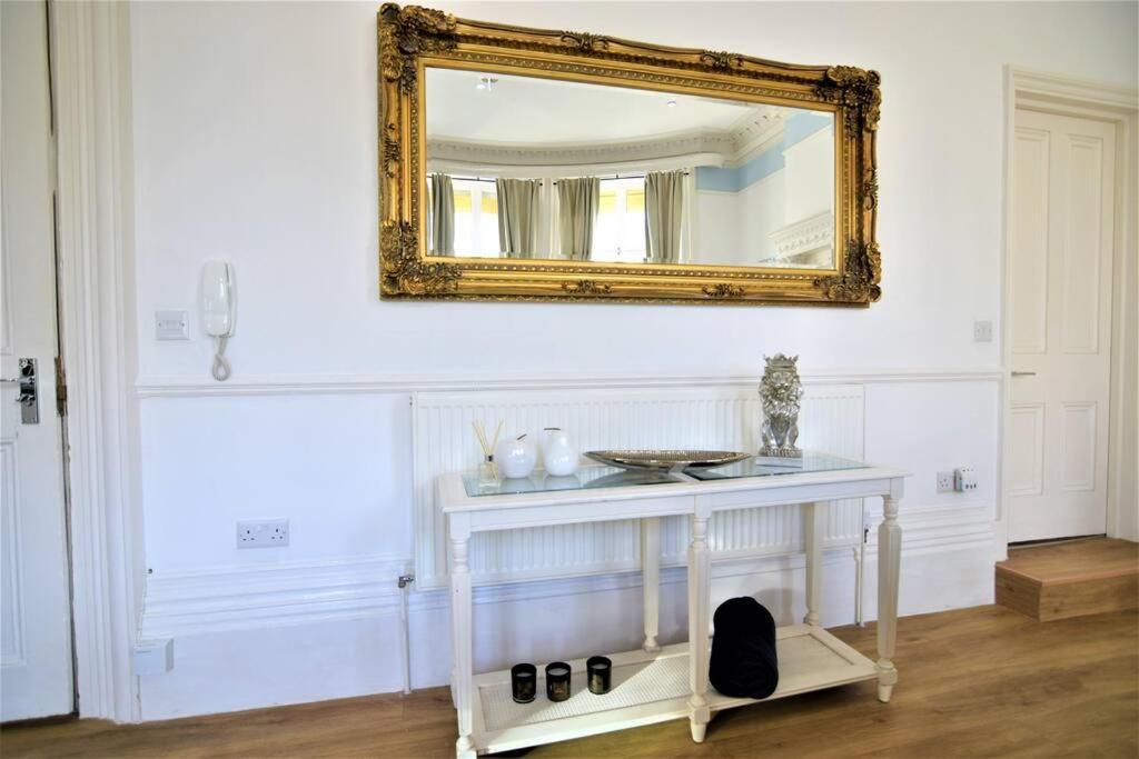 Flash Sales Offer - Any Week Day No Minimum Night Restrictions Central Hove 1 Bedroom Flat Bn38Bru02 Luaran gambar