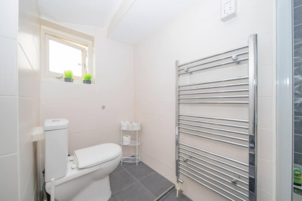 Flash Sales Offer - Any Week Day No Minimum Night Restrictions Central Hove 1 Bedroom Flat Bn38Bru02 Luaran gambar