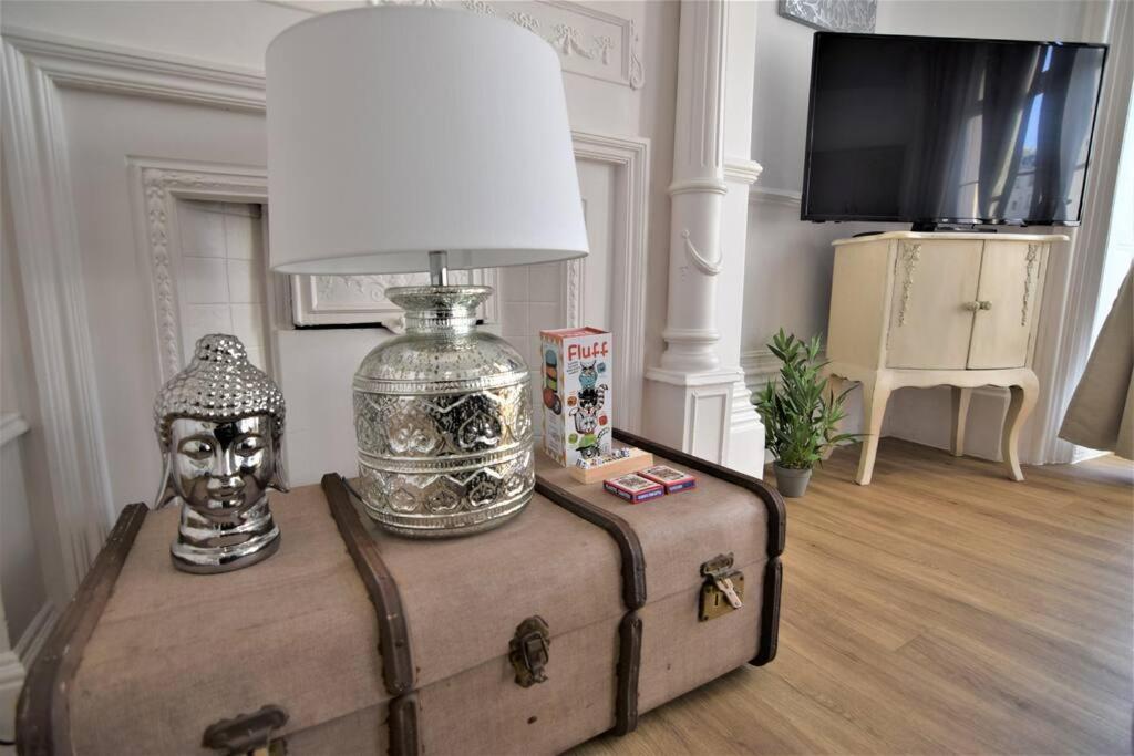 Flash Sales Offer - Any Week Day No Minimum Night Restrictions Central Hove 1 Bedroom Flat Bn38Bru02 Luaran gambar