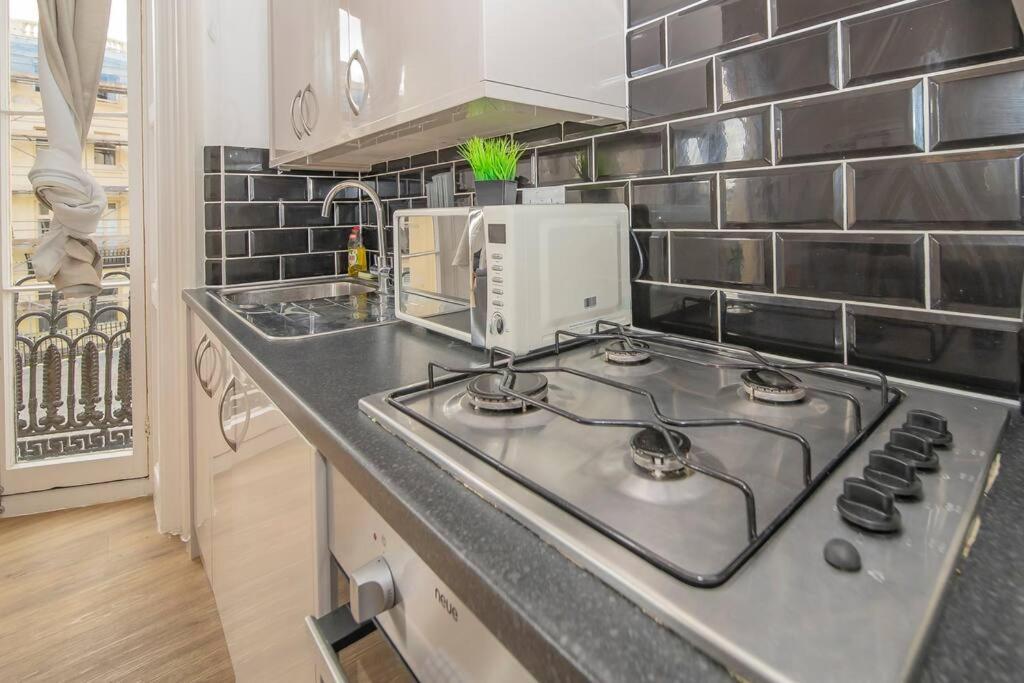 Flash Sales Offer - Any Week Day No Minimum Night Restrictions Central Hove 1 Bedroom Flat Bn38Bru02 Luaran gambar
